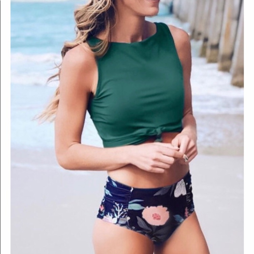 Ladies’ swimsuit